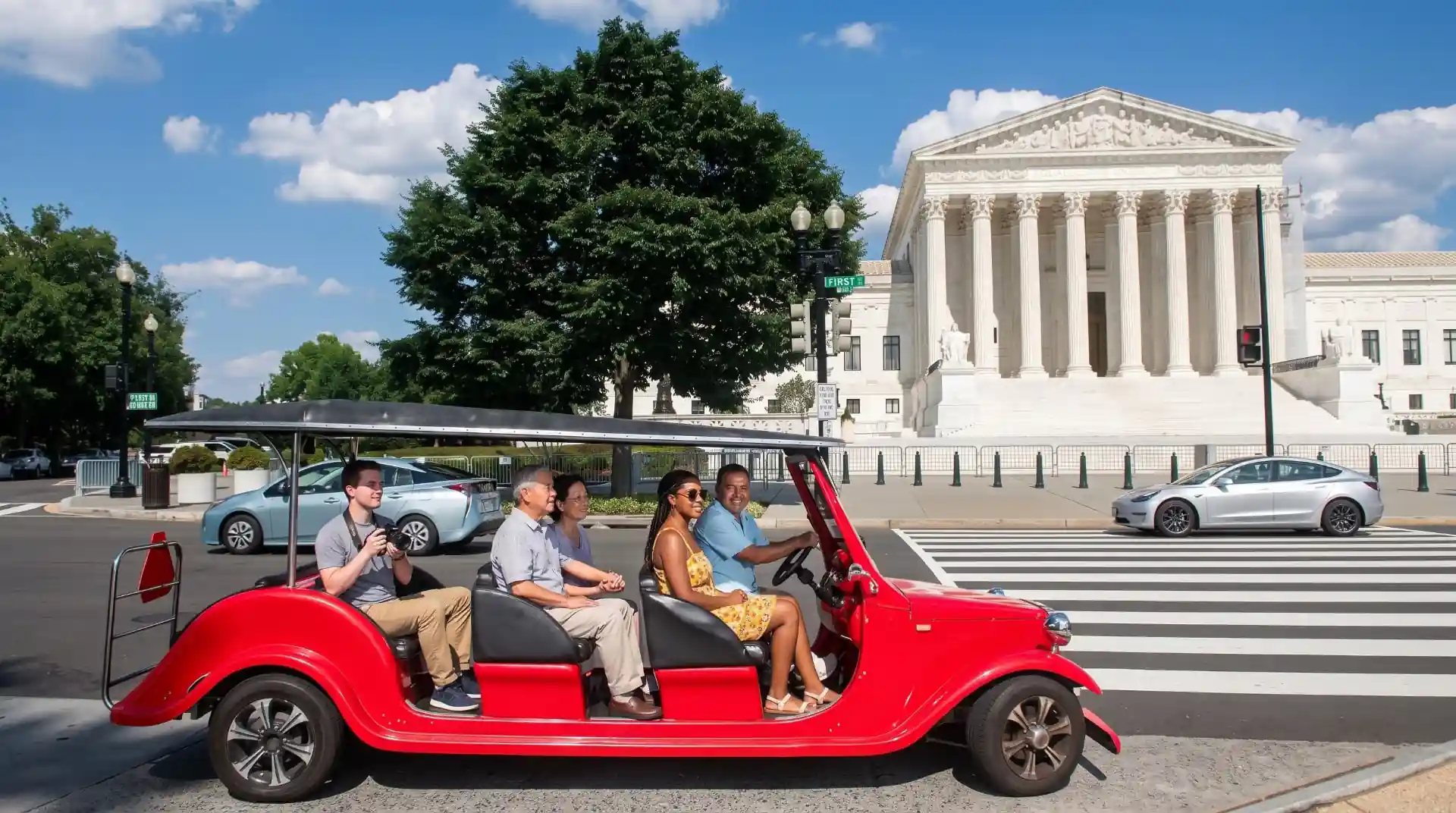 Washington DC historic electric cart tour passing the Supreme Court